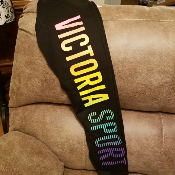 VICTORIA'S SECRET SPORT LEGGINGS W RAINBOW LETTERS - Picture 2 of 2